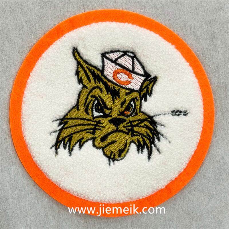 chenile patch with felt